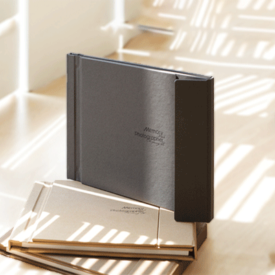 저희 태시스템 에서는 웨딩/화보앨범의 아트-고급형 제품인 SN/어게인-화보를 출시하여 [전국]프리미엄 스튜디오 압축앨범 제작, 180도 펼쳐지는 웨딩화보 및 리마인드 웨딩앨범 무한보정 서비스 포함 만들기