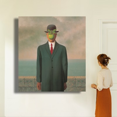 르네 마그리트 The Son of Man 인물과 공간감을 함께 보여주는 명화액자 연출 이미지