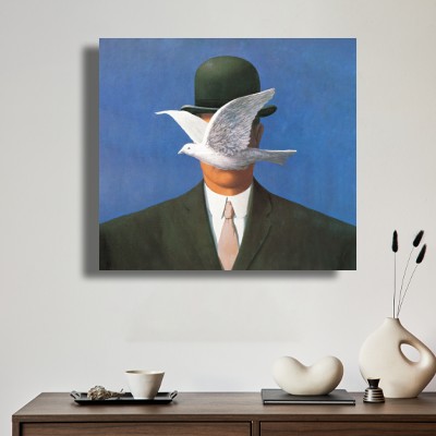르네 마그리트  Homme au Chapeau Melon 차분한 실내 분위기를 살리는 명화액자 공간 이미지
