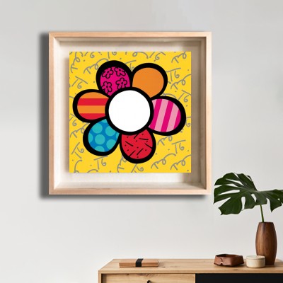 로메로 브리토 02Flower Power 미니멀한 선반 공간에 배치한 명화액자 연출 이미지