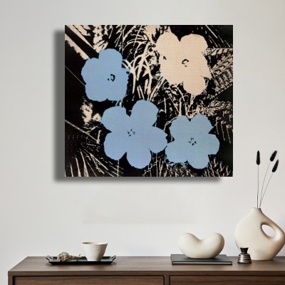 앤디 워홀 Flowers(Blue and Ivory) 차분한 실내 분위기를 살리는 명화액자 공간 이미지