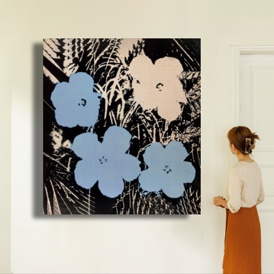앤디 워홀 Flowers(Blue and Ivory) 인물과 공간감을 함께 보여주는 명화액자 연출 이미지