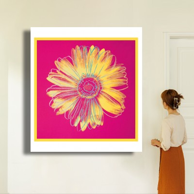 앤디 워홀  Daisy(Fuschia and Yellow) 인물과 공간감을 함께 보여주는 명화액자 연출 이미지
