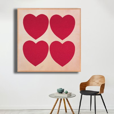 앤디 워홀 Hearts 의자와 함께 연출한 실내 명화액자 배치 이미지