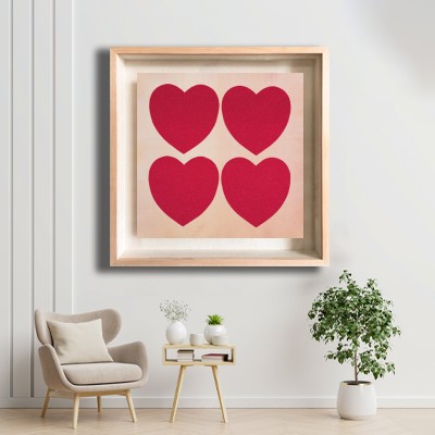앤디 워홀 Hearts 화이트톤 거실 공간에 어울리는 명화액자 배치 이미지