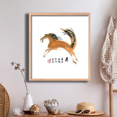 말띠 내추럴한 소품과 함께 꾸민 인테리어액자 이미지